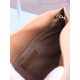 20231128 Batch: 750 ¥ LE Series_ The new underarm bag, with its smooth curved design, gives this shoulder bag a delicate and modern charm. The use of Italian imported cowhide technology makes the entire bag appear full of exquisite and fashionable texture
