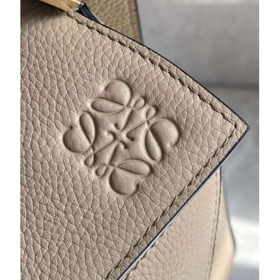 20240325 P930 Top Original Order ‼️ Luo Yiwei (the latest method is to use lychee pattern on the wrist and shoulder straps): The interface, inner lining, full leather, thin shoulder straps, and bottom nails are made of imported Spanish calf leather, which