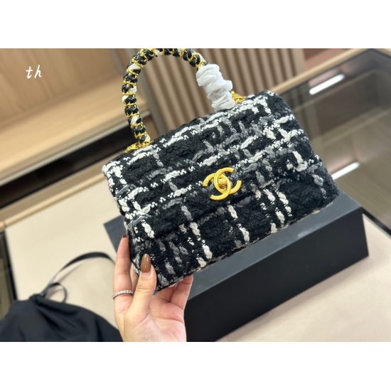 On October 13, 2023, 230 comes with a foldable box size: 23 * 14cm Chanel Coco Handle handbag made of original K gold material!!