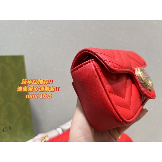 Recommended New Year's Red on October 3, 2023 ‼️ P210 P205 p185 Aircraft Box ⚠️ Size 26/22/16 Gucci Kuqi Love Bag (Red) Ten Thousand Years Classic This red color is both casual and versatile, making old hardware retro and easy to match