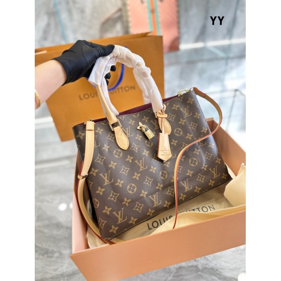2023.10.1 p215 Louis Vuitton/Louis Vuitton Women's Bag FLEUR TOTE Old Flower Padlock One Shoulder Handbag M43550 34 * 24