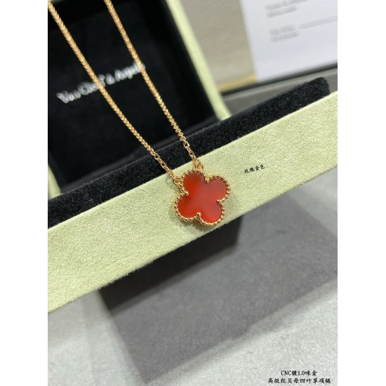 20240410 P135 CNC Button Head V Gold Plated Mijin VCA Advanced Red Fritillaria Clover Necklace Clover This series is designed with agility, smooth lines, and easy to wear. Showcasing the possibility of infinite combinations, bringing rich and diverse styl
