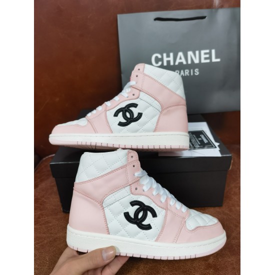 |Couple style small fragrance co branded Nike high top popular casual sports shoes———————— The top-notch version of the fashion circle will showcase the exquisite and minimalist classic elements that never fade away, showcasing a unique dressing style tha