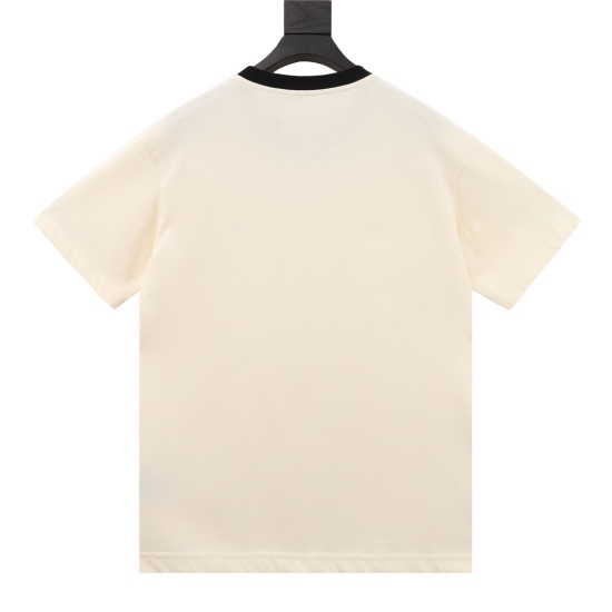 20240405 140 DIOR/Dior chest pressure adhesive logo short sleeved T-shirt is a high-end and minimalist TEE versatile matching choice that can be easily worn by both boys and girls. This year's debut, the fabric has been upgraded to a customized level agai