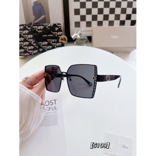 20240330 Brand: CD (with or without logo light plate) Model: 5109 Description: Women's Polarized Sunglasses: Large Frame Display Slim Fashion Style Live Broadcast Style