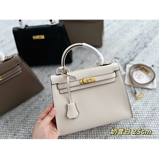 2023.10.29 295 box size: 25 * 20cmH Hermes Kelly2525 size is just right! Really, ma'am. Nice looking, ma'am ⚠️ The cross patterned cowhide bag is particularly textured!