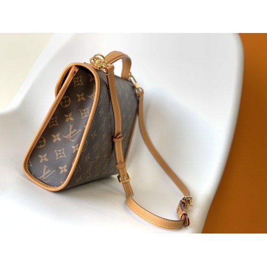 20231125 p490 Top level original order! The M44919 oversized retro and fashionable LV Ivy handbag is the focal point of Nicolas Ghesquire's early spring 2020 fashion show. Inspired by the 1994 Bel Air handbag, it is made of Monogram canvas and natural cow