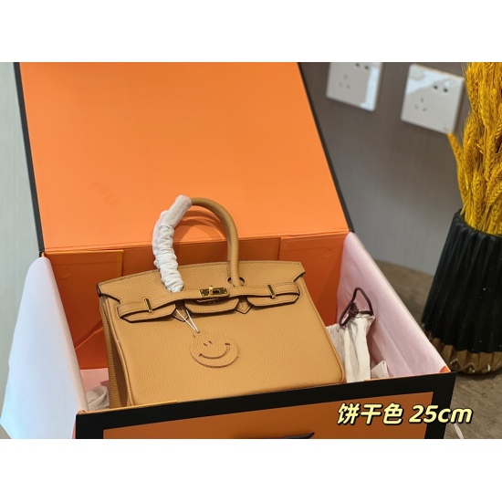 2023.10.29 105cm p285110cm p305 ⚠️ The top layer cowhide (folded) H family platinum bag (Birkin) biscuit color is really cute! Hermes' platinum bag Birkin, but what is the charm worth grabbing? Just buy it and you'll know!