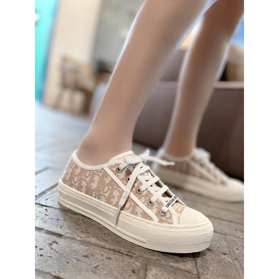 20240403 Latest Naked Pink D Home is New, with a factory price of 260 yuan synchronized with the official website. WALK N DIOR Embroidered Canvas Shoes Series All Cotton Silk Double sided 3D Embroidery. All materials of this shoe are original molds, inclu