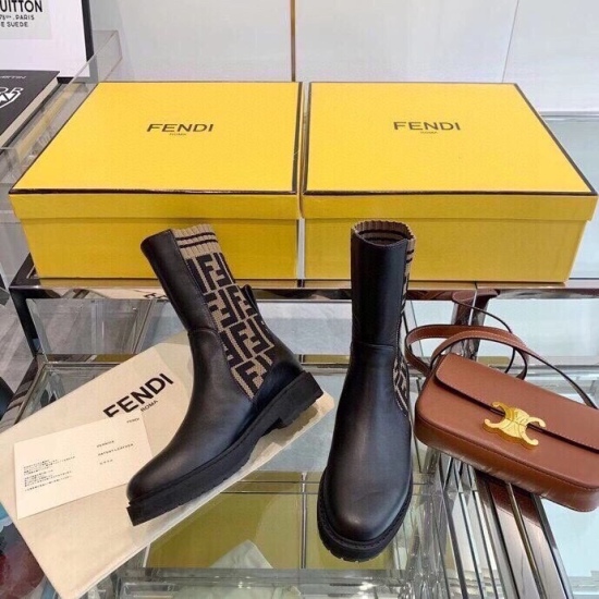 Long term stock on April 14, 2024, factory P240 classic FenDi Martin boots (all counters are out of stock kings), all kinds of items are printed with FF logos... This year's new color logo is atmospheric, fashionable star Ouyang Nana Big Cousin Liu Wen ha