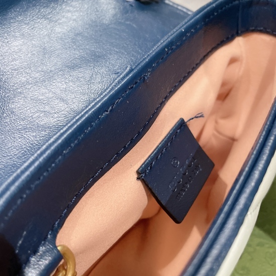 March 3, 2023, 210, 205175GG Marmont's best-selling new product, ⚠️⚠️ Gu Cao Hardware!! The original leather lining and the top layer of sheepskin have a strong sense of structure in the bag. Paired with handmade embroidery on the surface line details, it