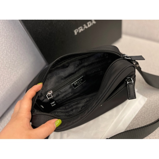 2023.11.06 195 comes with a box size of 24 * 15cmprad for men's mailman bags - just right size for commuting! Unmatched advanced search prada men's bag