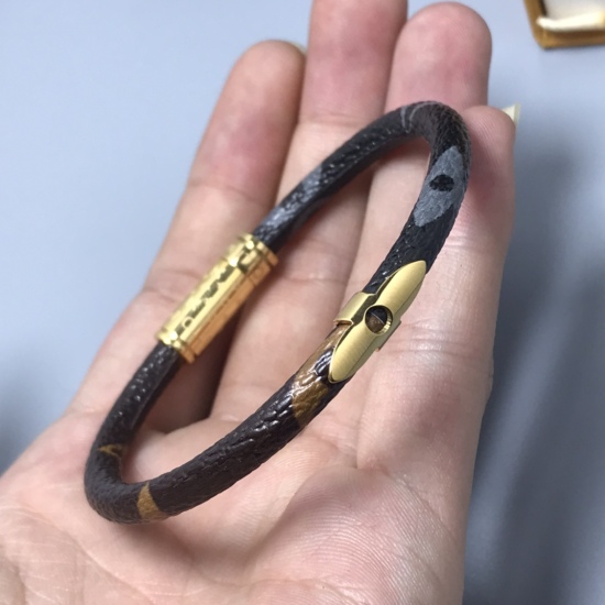 20240411 BAOPINZHIXIAOLV Leather Rope New Product Pattern Double Color Leather Rope Length: 17.5 19.5 Number: BD614538835