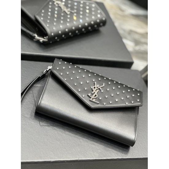 20231128 batch: 480 [NEW] new colors_ MONOGRAM_ Black plain cowhide hot diamond technology with detachable wrist strap, unique hot diamond technology, 100% imported calf leather, satin lining, and flat pocket inside the bag! A must-have item for going out