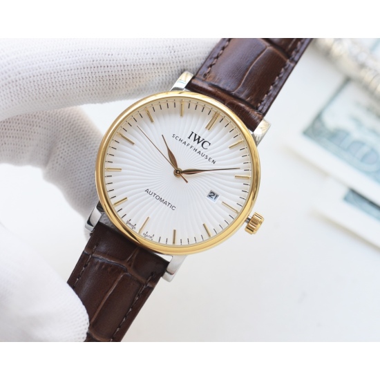 20240408 White shell 430, Gold shell 450, Steel strip ➕ 20 Brand: Wanguo IWC Type: Men's Watch Case Set: Top Edition 316 Precision Steel L Strap: Imported Calfskin Strap/316L Precision Steel Strap Movement: Fully Automatic Mechanical Movement ⚙️ Mirror: M
