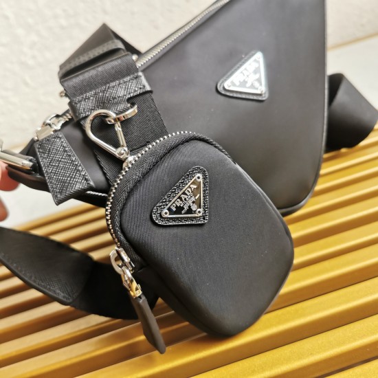 On March 12, 2024, P590 [Top Original] Triangle Diagonal Straddle Bag 1BH190. This triangle is a novel geometric pattern inspired by design inspiration, with a unique interpretation of historical features. The lines are fashionable and sharp. Comes with a