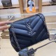 On October 18, 2023, p185 Ysl Saint Laurent Square Fat Boy Mini Postman Bag is cute and has a considerable capacity. The interior design is also very reasonable. The bag is made of calf leather, with a rough texture and excellent upper body effect. It is 