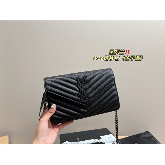 2023.10.18 P220 box matching ⚠ Size 22.13 Saint Laurent Woc Envelope Bag (Caviar) Who Says Woc Is Not Practical?! Fall at a glance! Always classic and versatile casual wear and formal attire can be paired~Handheld crossbody, single shoulder, and back have