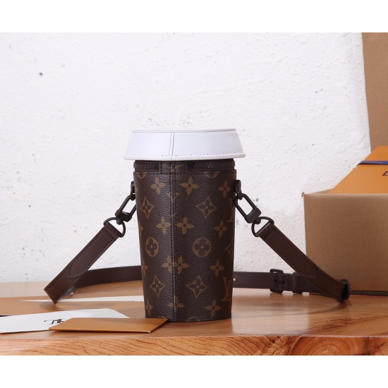 20231125 P460 ‼️ Top quality original order, all steel hardware ‼️ The 2021-2022 Autumn/Winter Everyday LV Capsule Collection reveals the visual trap of Coffee Cup handbags, showcasing Virgil Abloh's ability to transform oversized coffee cups into accompa