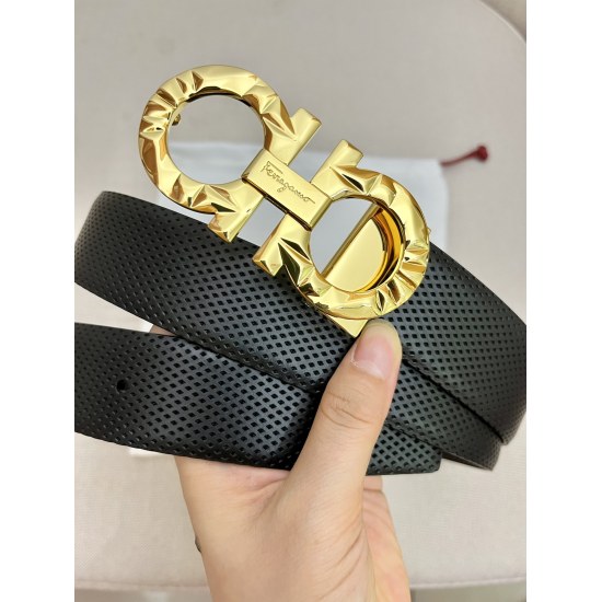 On August 24, 2023, Ferragamo Men's Counter features a matching metal buckle and a double-sided leather waistband on the top layer, suitable for business, commuting, and leisure occasions. 3.5cm