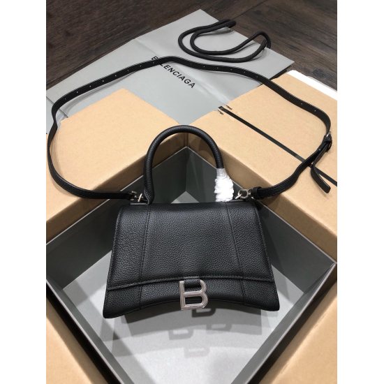 Batch 650 Balenciaga from Balenciaga in 20240324. Italian imported explosive pattern top layer cowhide tassel style small black nail (large bottom length 38cm * 24cm * 12cm) (medium bottom length 30cm * 19cm * 11cm/) (mini bottom length 23cm * 15cm * 141c