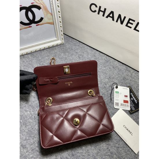 P560 Chane WOC model large square imported sheepskin lock buckle chain bag with multifunctional fashion chain, cross bag, hand-held crossbody universal bag, compact body, large capacity, model 80982 size: 19x12.5x3.5cm