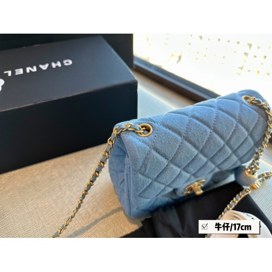 On October 13, 2023, 220 matching box (upgraded version) size: 17 * 13cm, Xiaoxiangjia denim, golden ball, square and chubby upper body is truly YYDs, definitely the most beautiful of the year!! Do not accept refutation! I'm really surprised to see the ac