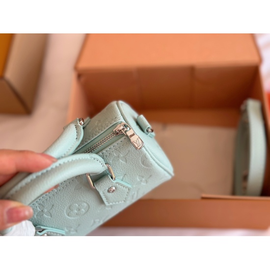2023.09.03 195 New (with box) size: 16 * 10cm L Home ss2022 Speedy Nano Let's Feel the Joy of Nano~Carrying a Small Bag Really Loved Love~ ⚠ Tiffany Blue Search: Lv nano