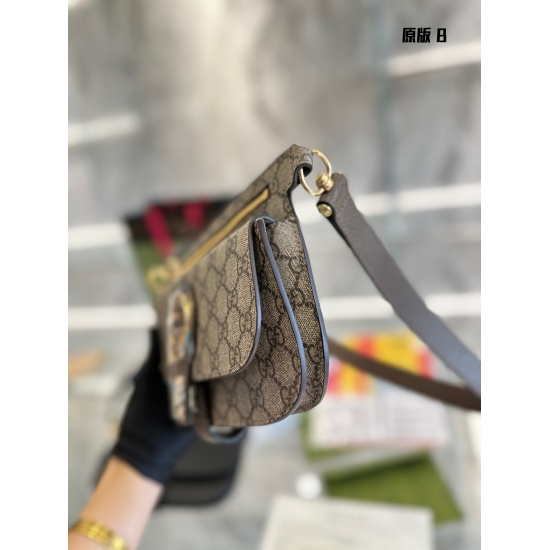 On October 3, 2023, P225 BGucci Blondie Shoulder Bag is the 1880 Gujia Blondie Shoulder Bag. Xiaogu should be the purest brand among the big brands, always paying tribute to the classic. Blondie is a replica of the mid 1970s vintage style, with a retro ch