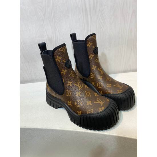 2023.12.19 P280 Louis Vuitton (LV)'s latest best-selling women's boots for 2022. One to one debugging of the original shoes. Fabric: Top layer cowhide, aged pattern material, Inner lining: Cowhide, Bottom: Rubber, lightweight material, Size: 35-40 (34.41,