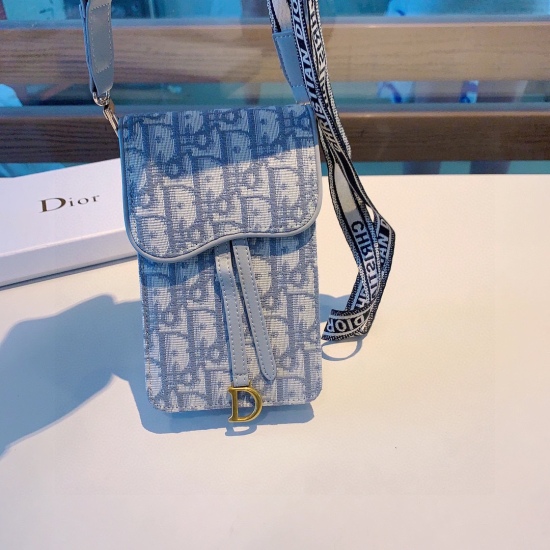 20240401 110Dior phone bag crossbody bag universal, embroidered saddle bag, can hold 2 phones, paired with embroidered woven shoulder straps, adjustable length size: 17cm * 10cm * 3cm