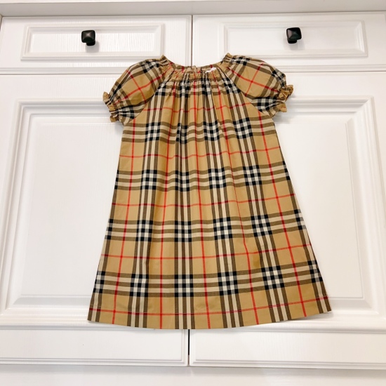 2023.07.01, regarding size issues, please consult customer service after payment. Size: 90-160. It would be a pity not to play a checkered style with children in summer. Bubble sleeves are the favorite of babies