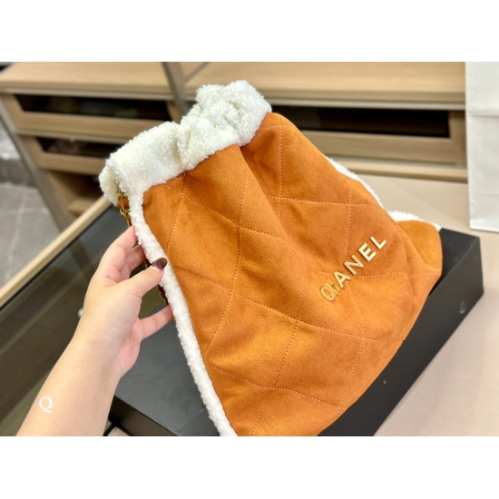 On October 13, 2023, 215 comes with a foldable box size of 36cm. Chanel is great to pair with, and it's even cooler! Very durable and high-end, full of search for Xiaoxiang's garbage bag