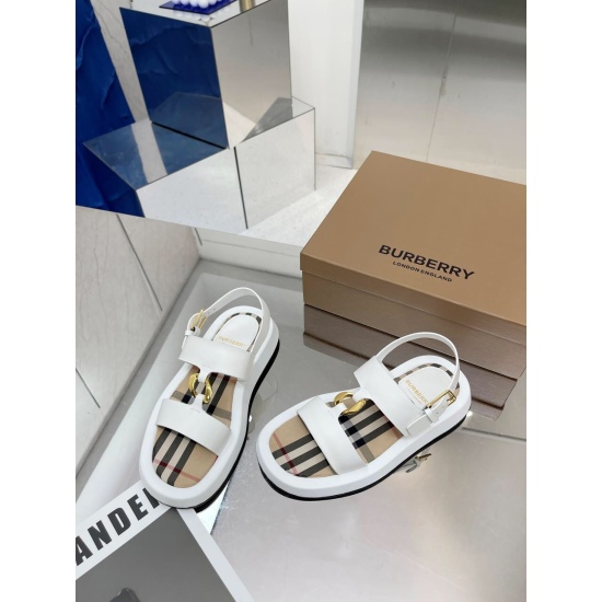20240414 Burberry's best-selling classic embroidered plaid slippers for 2022 will be shipped, with original board replication and exclusive molded outsole, ✅ Fabric: Cotton and linen ✅ Rib: sheepskin lining ✅ Bottom: Rubber Ten PU ✅
