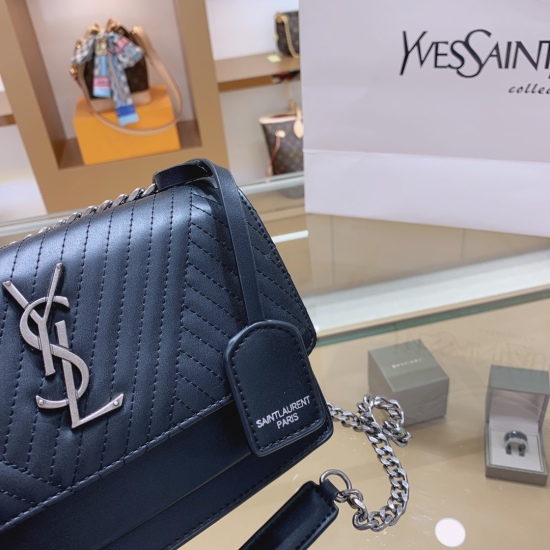 On October 18, 2023, p195 comes with a box ♥️ SAINT LAURENT ysl (Saint Laurent) Wang Ziwen, Zheng Xiuwen, and the same sunset bag are made with high-quality customized authentic vacuum electroplated silver, hardware, leather, metal, and other craftsmanshi
