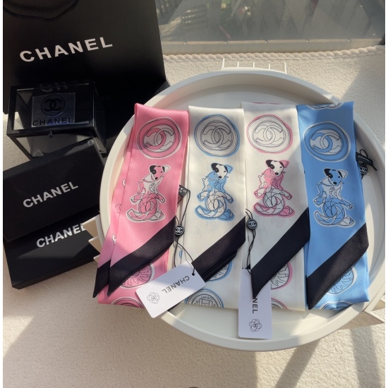 2023.07.03, the latest Little Red Book counter is the same model! Chanel headband/streamer style! Can be used as a small scarf, tied to hair, tied to a handbag, and tied to the wrist for decoration! Versatile and easy to match! Double sided twill sil