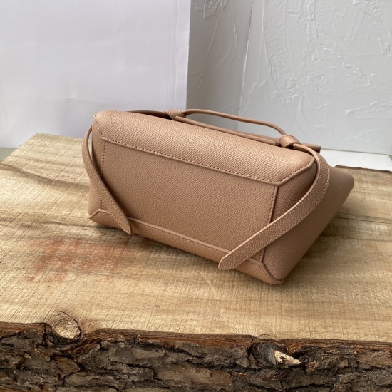 20240315 Latest Color Desert Rose Pink ❤ In stock 24Cm900 Celine belt bag catfish bag with palm grain cowhide lining, matte leather [rose] [rose] [rose] [rose] The fashion trend of the season is mainstream, with the curvature of the cover, delicate small 