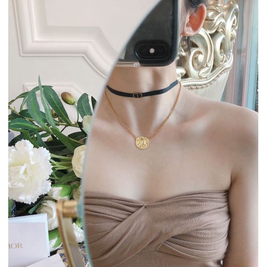 20240411 BAOPINZHIXIAAODior Choker CD Black Ribbon Necklace Neckchain can be sweet or salt, fashionable item! Double layered wearable bracelet! Advanced customization ⚠️ Electroplated antique gold ⚠️ fourteen