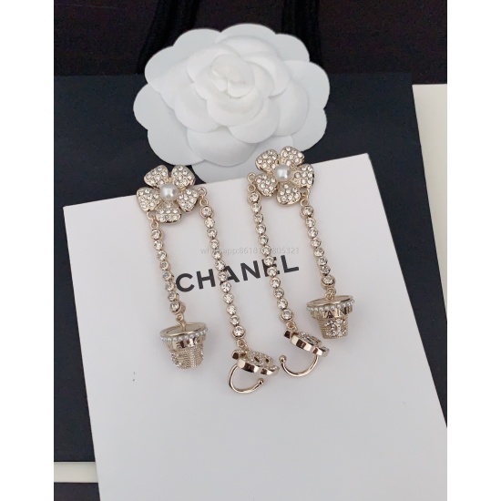 2023.07.23 ch * nel's latest full diamond camellia earrings ➕ The ear clip is made of consistent Z brass material