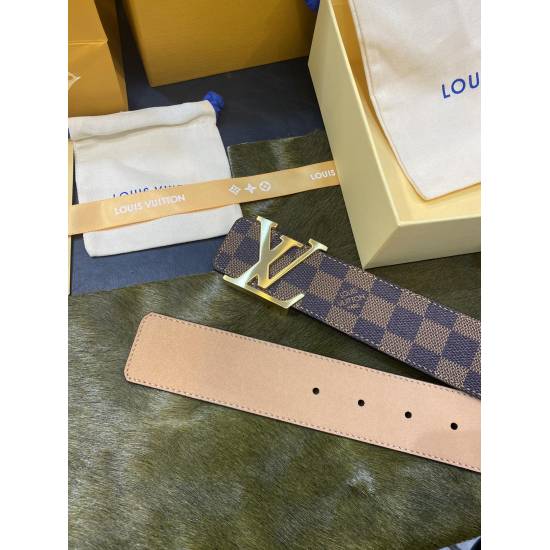 2023.12.14 Belt Belt LV Classic Sand Bottom Louis 4.0 CM Special Design Style Simple and Elegant Quality No Doubt Understanding Goods Comes with a Full Set of Packaging Gift Box
