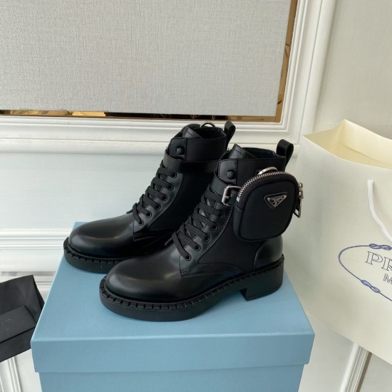 20240414 Prada PRADA Top Edition Wears Comfortably and Elegantly. The original open mold sole is 1:1 replica, anti slip and wear-resistant. Fabric: Imported explosion-proof cracked edge beads, with imported mixed sheepskin lining and sheepskin foot pads f