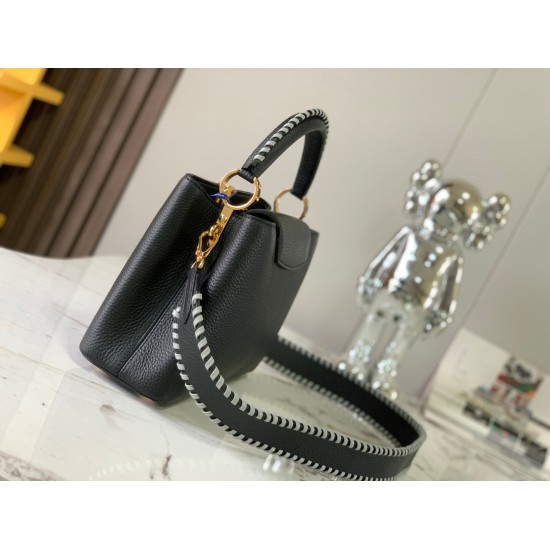 20231125 P1300 [Premium Original Leather M21127 Black Woven Gold Buckle] This Capuchines BB handbag gives Taurillon leather a subtle shine, incorporating pearl leather details into the leather handle and detachable wide shoulder straps using hand weaving 