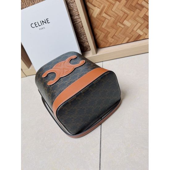 20240315 P680 2172s New Product | CELIN * CUIR TRIOMPHE Small Logo Printed Cowhide Bucket Bag Continues Classic, Three Dimensional Arc de Triomphe Logo Renovates, Low key and Simple, Super Practical and Versatile~Must Buy ⏰ Can be crossbody and shoulder, 
