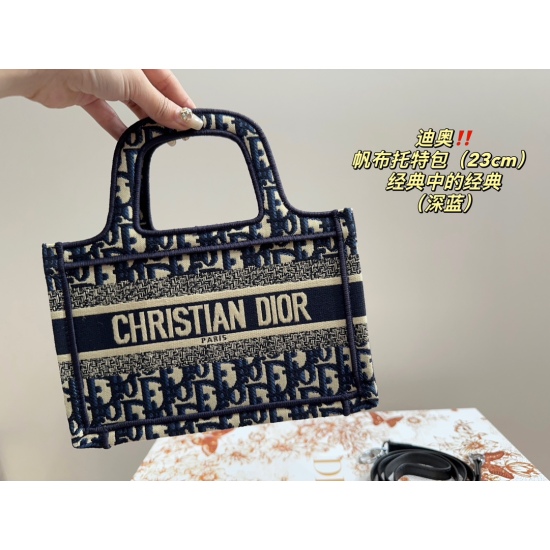 2023.10.07 P155 box matching ⚠️ Size 23.16 Dior Canvas Tote Bag Book Tote (mini) is a classic and stylish item that can be easily controlled with any combination, making it a must-have item for every cute girl