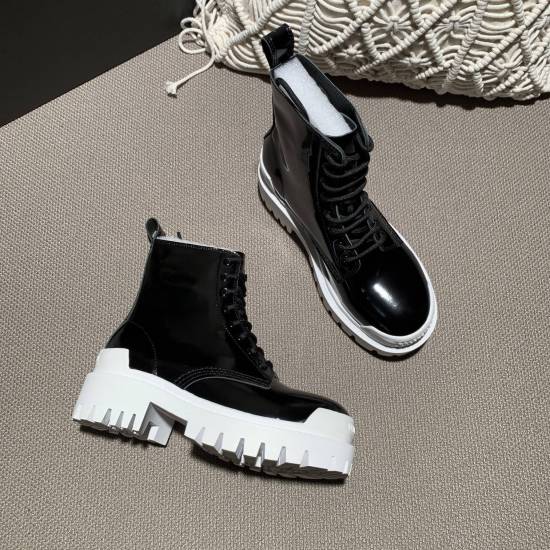 20240410 Balenciaga, 2020 Hot New Women's Martin Boots, White, Black Open Edge Beads Ten White Bottom+Sheepskin Padded Lace up Knight Boots, Available in Stock, 35-40, P269