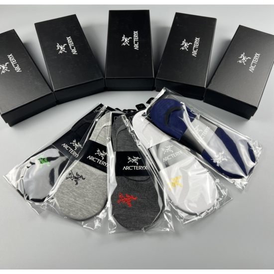 2024.01.22 ARCTERYX (Archaeopteryx) Spring 2023 New Product, Popular, Pure Cotton Quality, Comfortable and Breathable to Wear, One Box of 5 Pair Invisible Socks