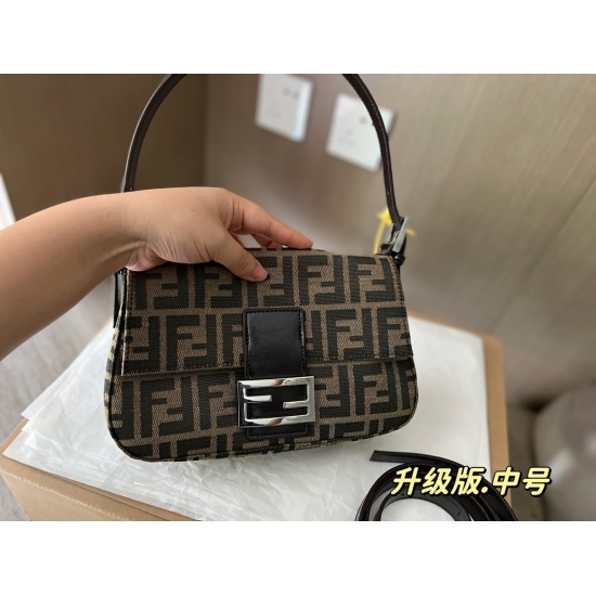 2023.10.26 210 box (upgraded version) size: 24 * 15cm (medium) fendi stick classic vintage large F with oil wax cowhide and two shoulder straps