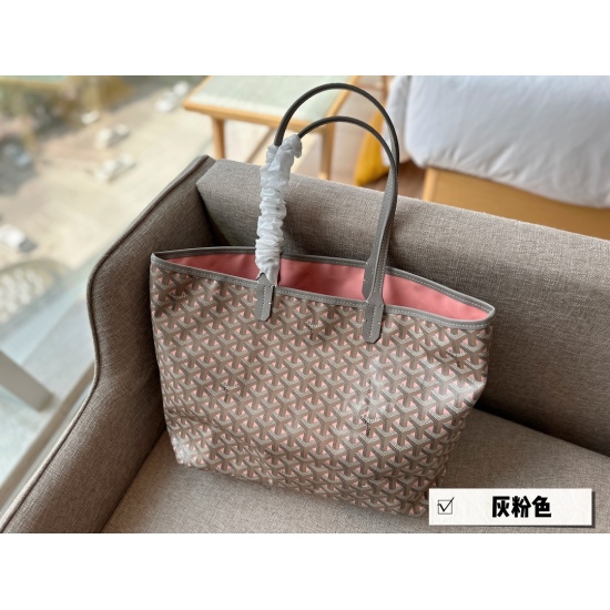2023.09.03 180 unbox size: 34 * 27cm Goya Shopping Bag: All shopping bags for this season are customer ordered from beginning to end! The 170th anniversary limited physical product of Goyard Dog Tooth Grey Powder is really textured, and the gray powder co