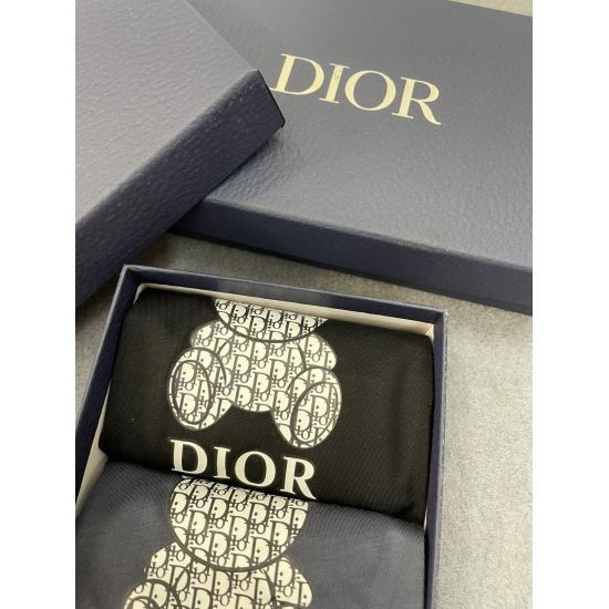 New product on December 22, 2024! DIOR's best-selling products have arrived, with a dedicated logo for the counter, absolute original quality, seamless cutting technology, scientific blending of Lanjing cotton, and smooth, breathable and comfortable silk!
