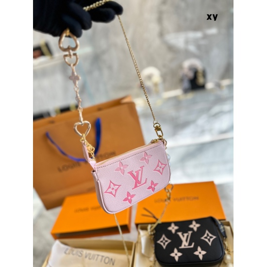 2023.10.1 Lv Little Mahjong P160MINI POCHETTE ACCESSOIRES Hand Bag 2022 Summer By The Pool Capsule Series is first made of MonogramImprente leather with gradient tones to depict Monogram embossing. The Monogram embossing can be hung on a chain in a handba